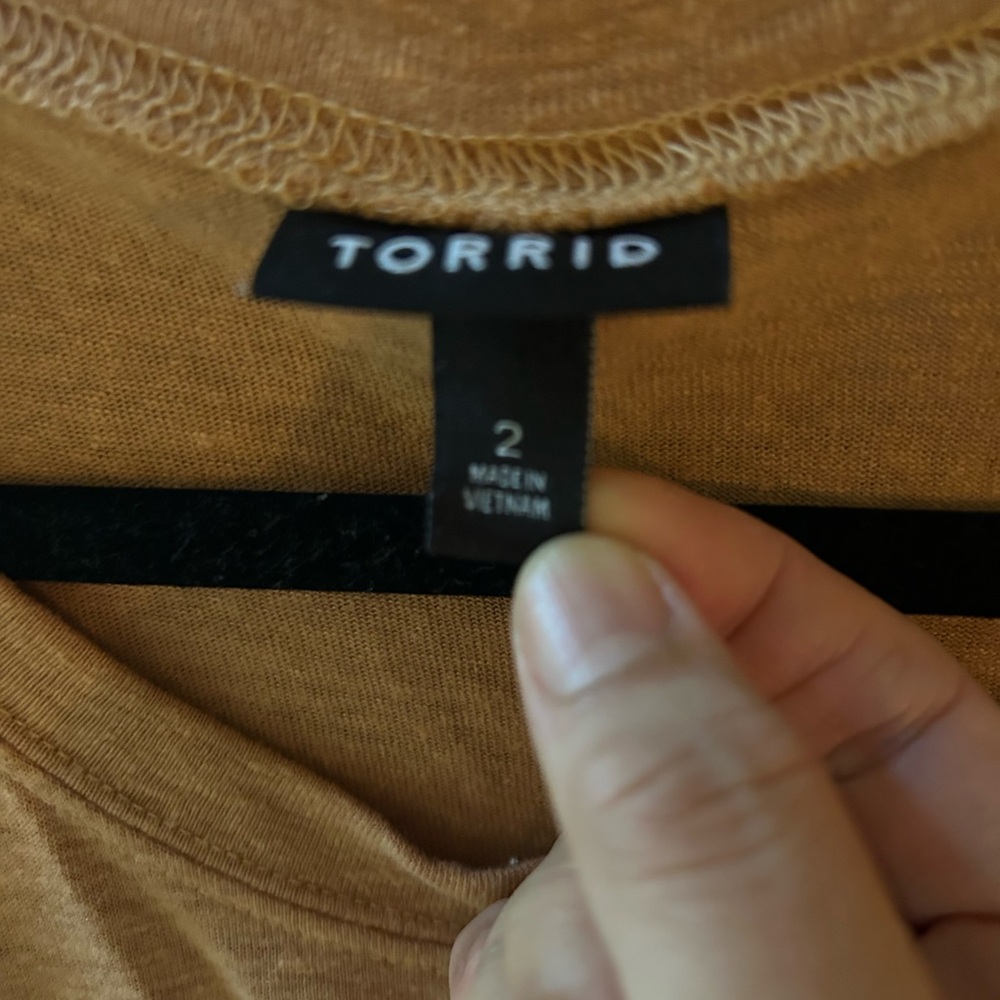 Women's Sleeveless Top - Picture 6 of 6